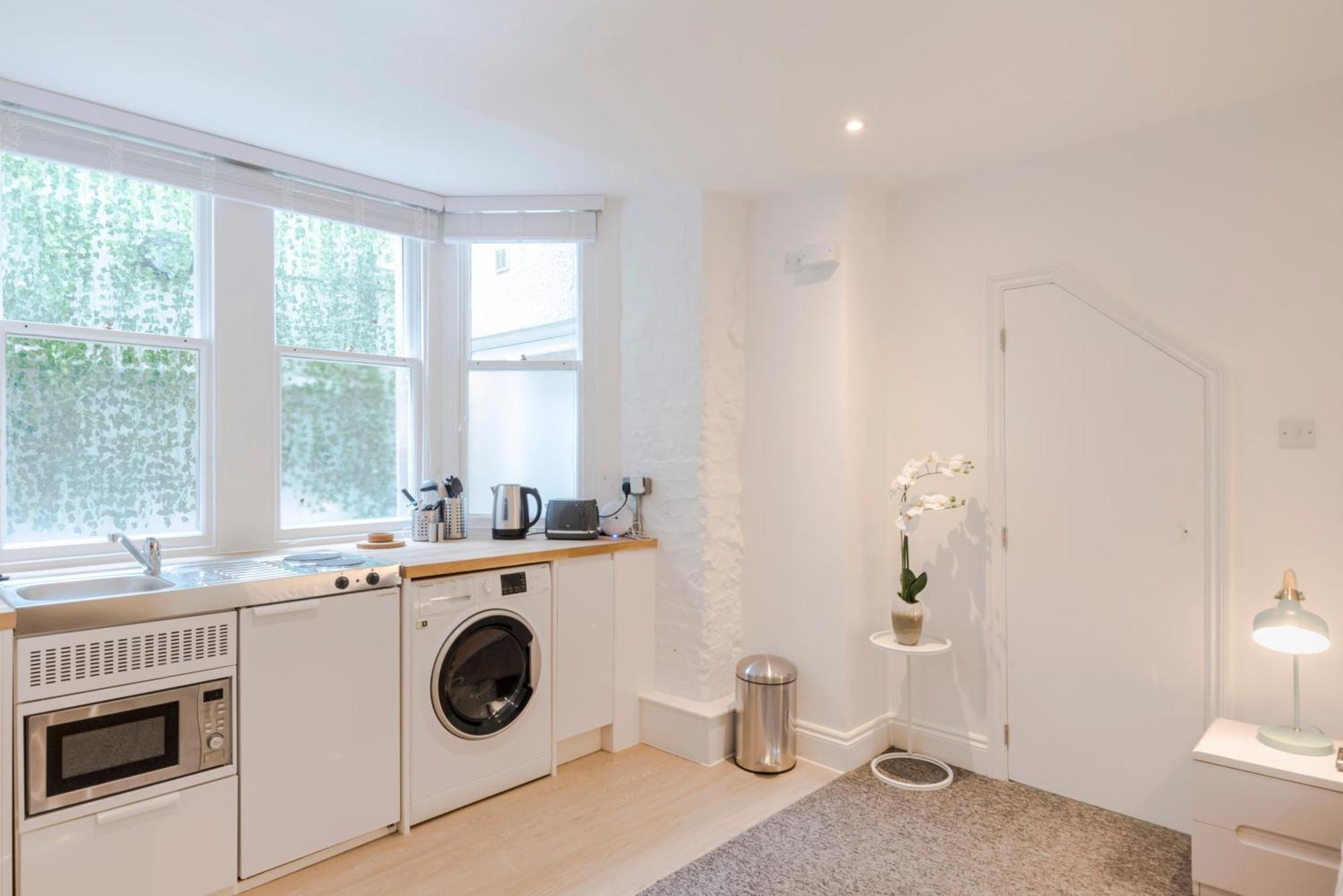 4 Berkeley Square I Your Apartment Bristol Exterior photo